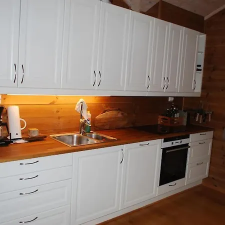 Holiday home Flott Pa Smolasen Tjorhom